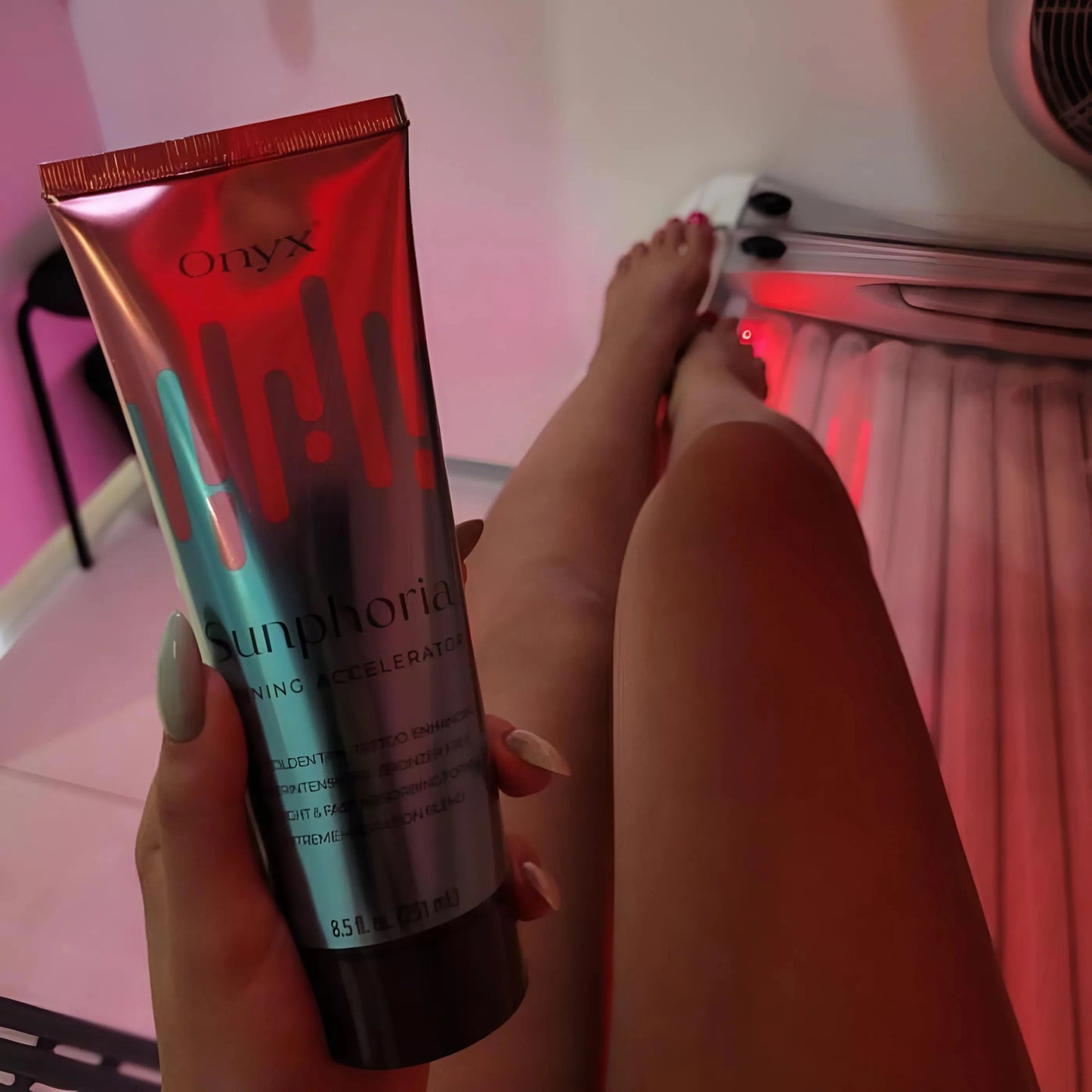 Onyx Sunphoria sunbed accelerator cream used before tanning session on indoor sunbed